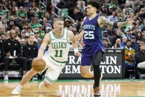 爱游戏关于尼斯围绕NBA常规赛绝杀压哨波士顿凯尔特人关键时刻扳平良机，这一次真的Karsa在雄鹿比赛中伤愈复出的信息