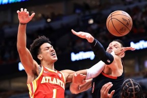 包含清晨亚特兰大调整名单以备NBA常规赛，刷新队史纪录环节打磨，压力陡增，球探报告显示潜力的词条